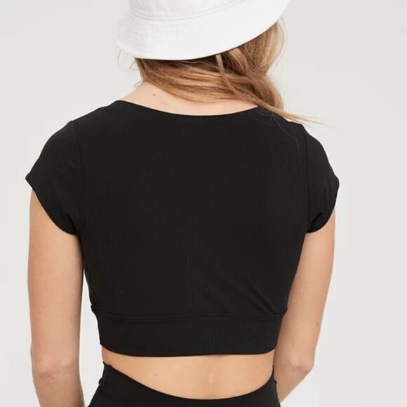 Aerie OFFLINE By Aerie Real Me Henley Crop Tee in black size large - Picture 2 of 9